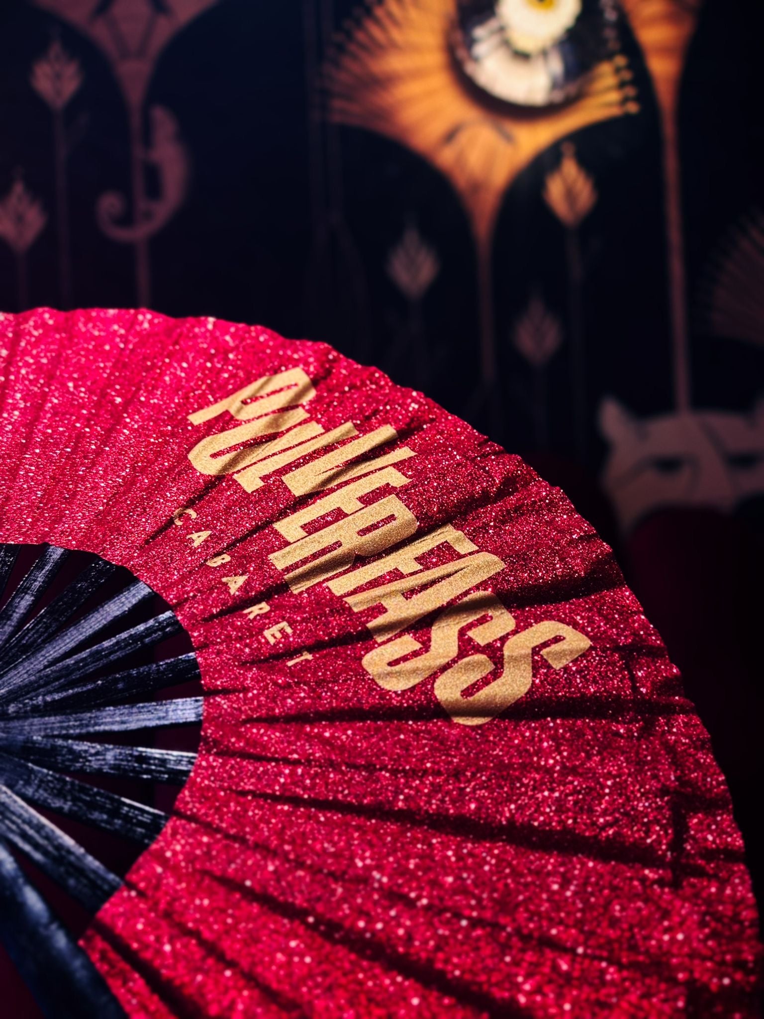 Pulverfass XL-Fächer „Legendär seit 1973“ – Glitzerrot & Gold