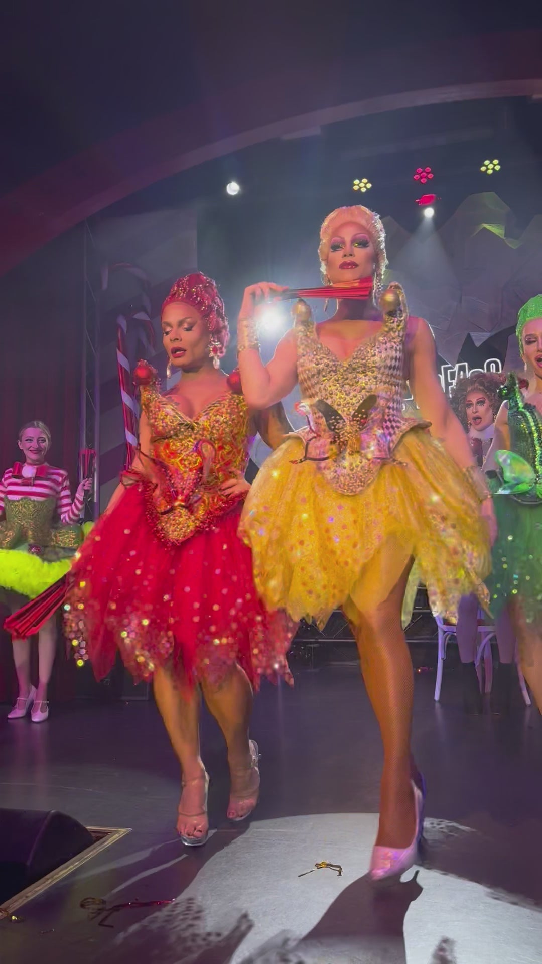 Pulverfass XL-Fächer „Legendär seit 1973“ – Glitzerrot & Gold